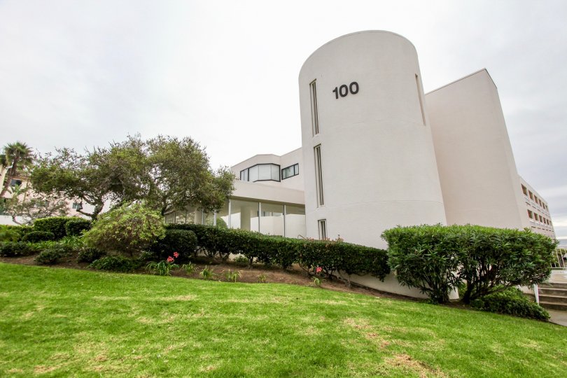 Large white silo style building at 100 Coast in La Jolla California