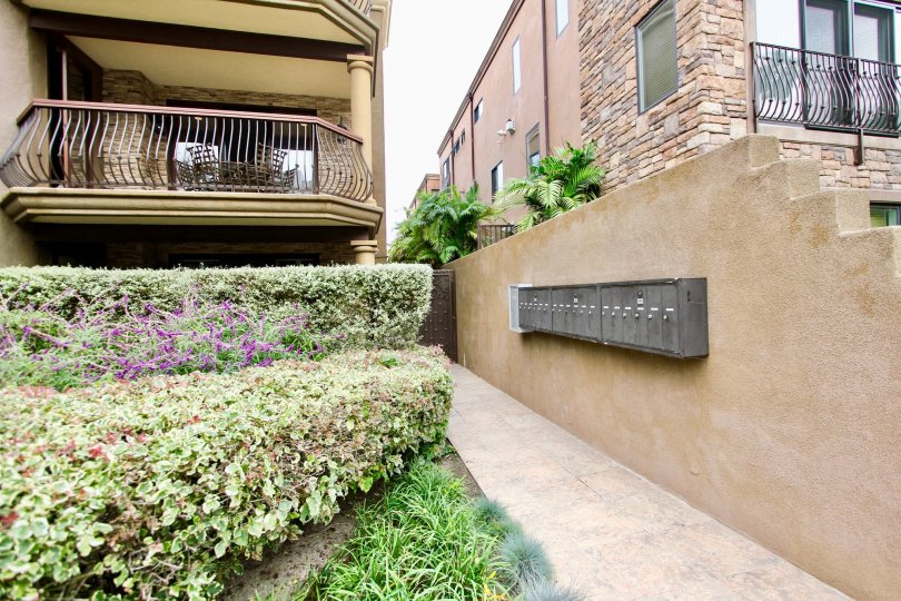 Picturesquely formed garden with gracious balcony of Venezia.