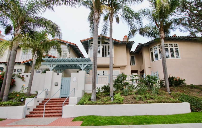 THE Villas of Ivanhoe MOST ATTRACTIVE BUNGALOW EVERY WHERE GREENERY AND COMFORTABLE CLIMATE CLEAN AREA VISIT IN WEEKEND