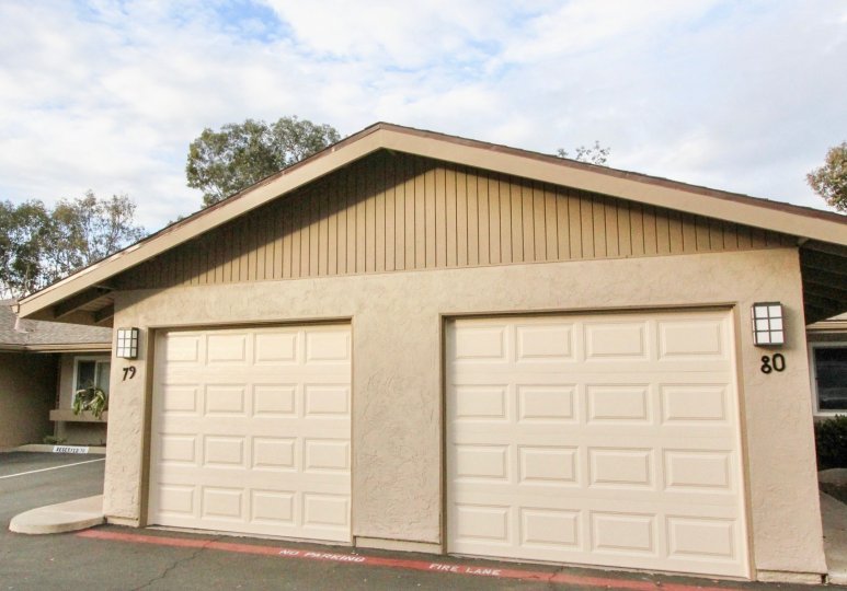THE 80 APARTMENT IN THE LA MESA RACQUET & SWIM CLUB WITH THE SHUTTERS, THAR ROAD, TREES