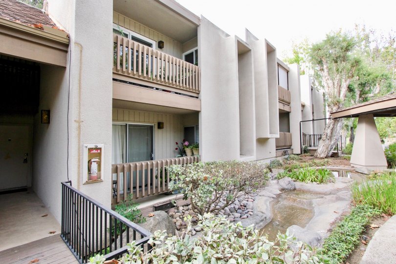 THE APARTMENT IN THE LA MIRIANDA WITH THE STONES, PLANTS, TREES