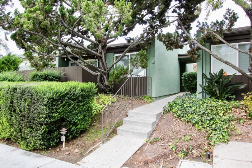 ALT="Villa Mesa Parks Community at La Mesa in California"