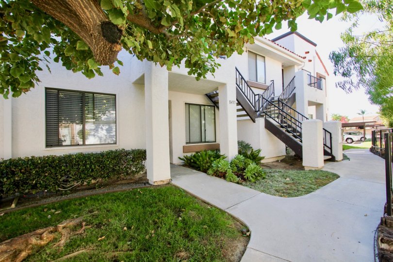 Beautifully maintained community of Villas at New Salem in Mira Mesa, California.