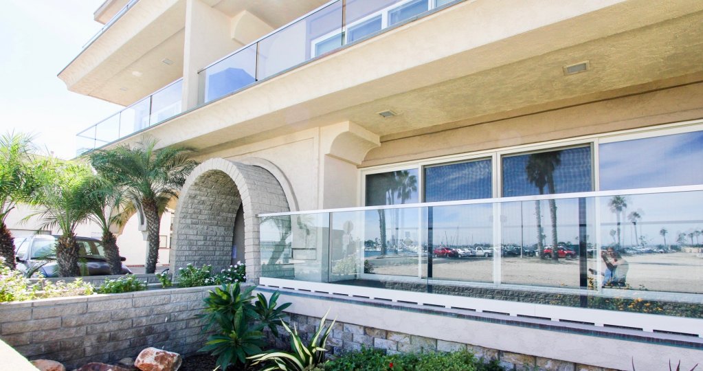 A community housing complex on 3500 Bayside Walk in the day time in Mission Beach California.
