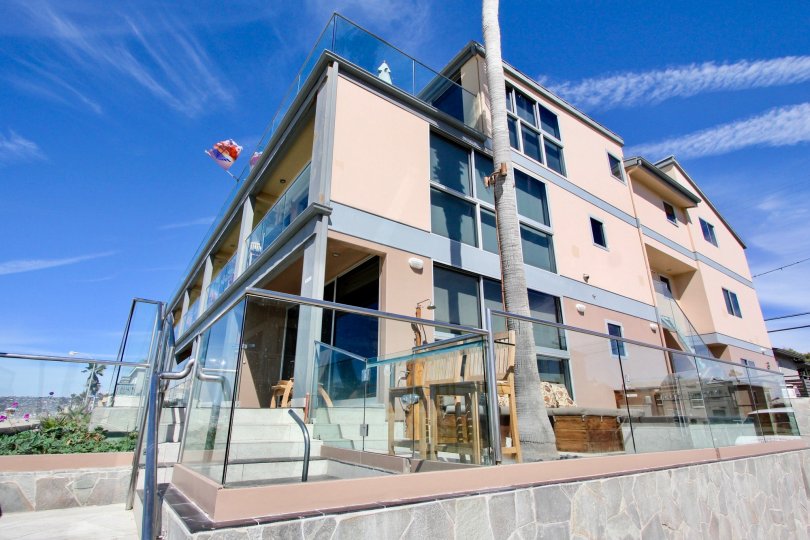 The San Juan Convention Center; 5 miles form the airport and 3 miles from historic Old San Juan where you find excellent shopping, restaurants, museums and stunning views of the Old City, the San Juan Bay and other amenities. It is within walking distance