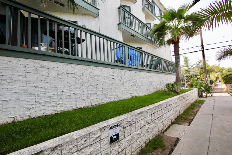 Outdoor areas overlooking the beautiful palm trees at The Fijian in Mission Beach, CA