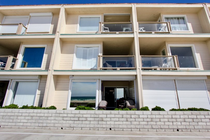San Diego is one of the top vacation destinations in the country. Gorgeous beaches, cool breezes, and warm sunshine year round make it the ideal place to experience the best of the Southern California lifestyle. At Penny Realty, we also offer the best sel