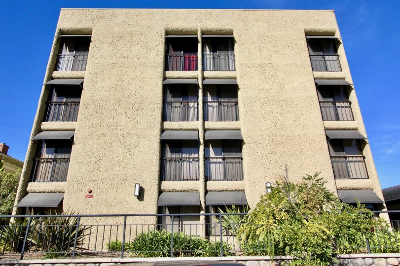 The City of Mission Hills is located in Northeast Johnson County, Kansas, and was... who developed the renowned Country Club Plaza district in Kansas City.
