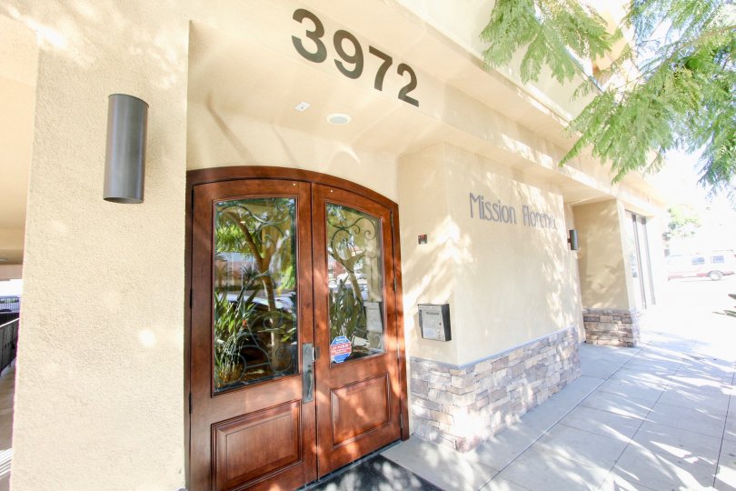 The villa in Mission Florence marked with number 3972 and has security booth