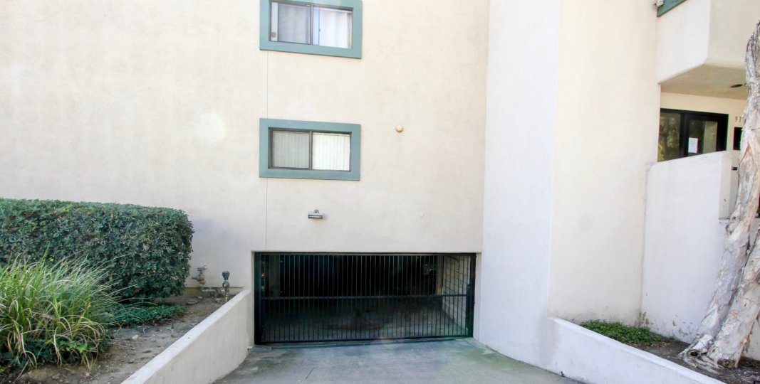 The garage entrance to a building in Torrance Canyon of Mission Hills CA.