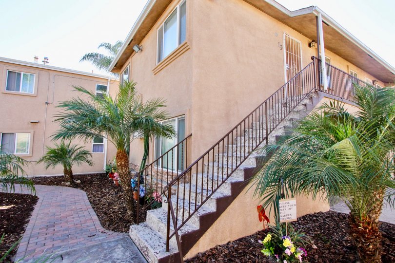 A clear day at Palm Terrace in Normal Hieghts, California