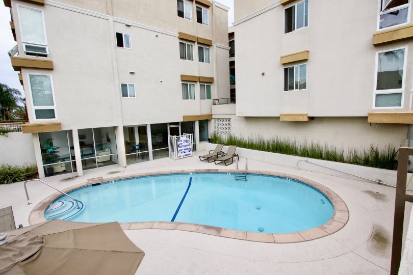 alm trees swaying in the breeze, waves crashing on shore, and a boardwalk that provides scenic views of the coastal landscape define Pacific Beach. If you're looking for that laid-back, Southern California lifestyle, rent an apartment in Pacific Beach, st
