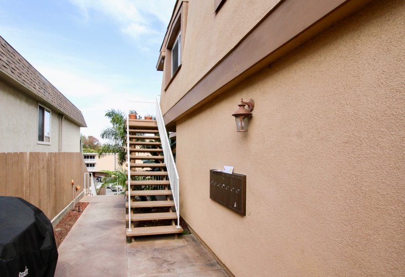 Spacious common area with grill room at Temecula Heights.