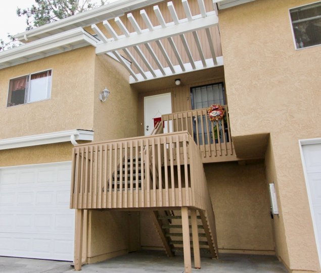 Qual ridge community 2nd floor unit. Beautiful unit