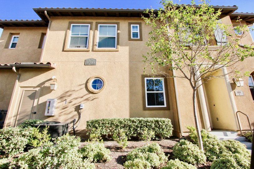 Gianni, City: Rancho Bernardo, backside of the building