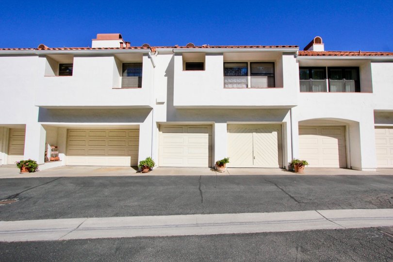 Palazzo Bernardo, City: Rancho Bernardo, backside of a building with closed doors
