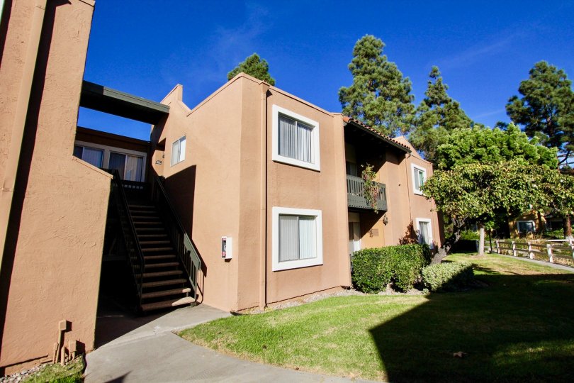 Simple elegant home in Waterbridge Ranco Bernardo, CA