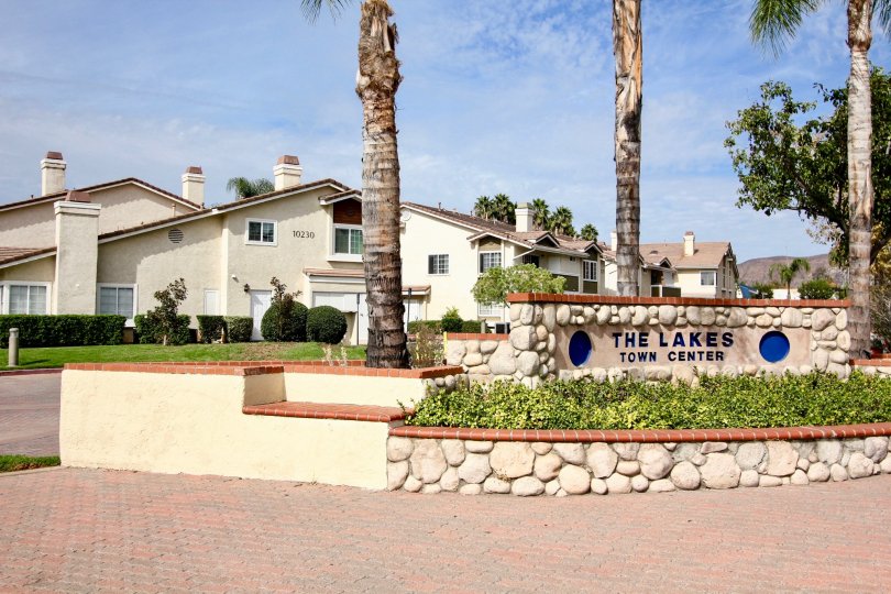 The Lakes, Santee ,: California, blue sky,cream colour building