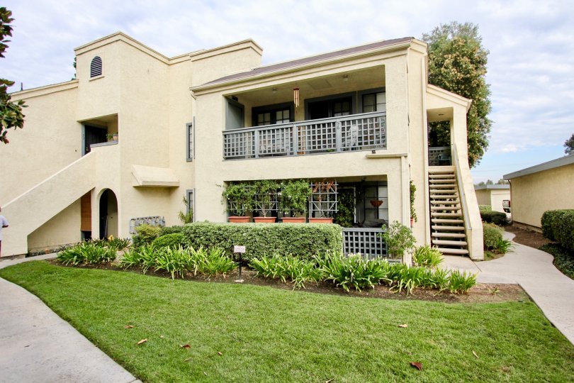 A double story property with a porch in Vista Del Rio