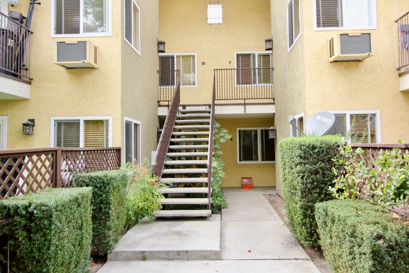 canyon Villas   Spring Valley ,California,stairs, trimmed bushes