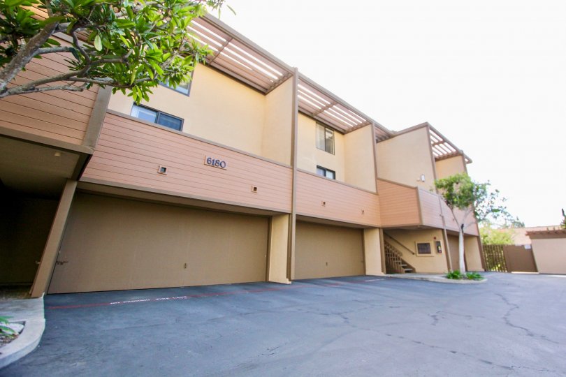 California Intercontinental University is a leading online university founded in 1996 that specializes in online Master of Business Administration (MBA) degrees and online Doctorates in Business Administration (DBA) degrees. Our professors include success