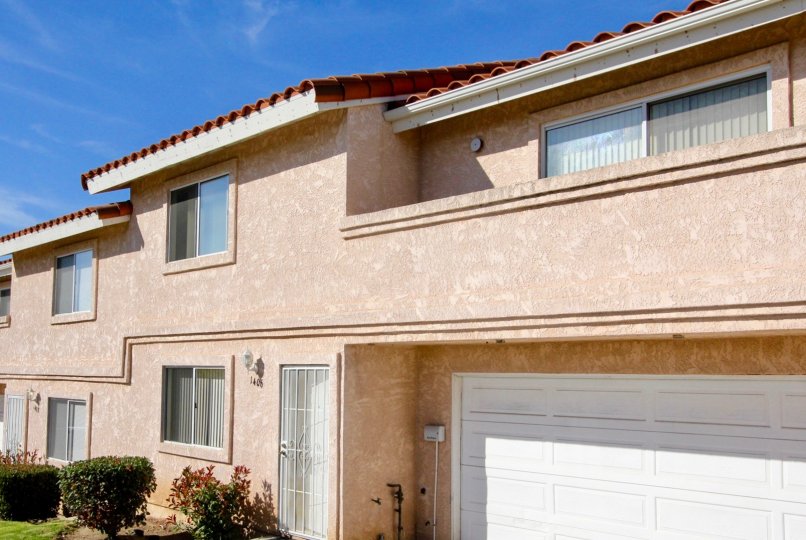 A view showing the facade of a home from Hillview Townhomes.