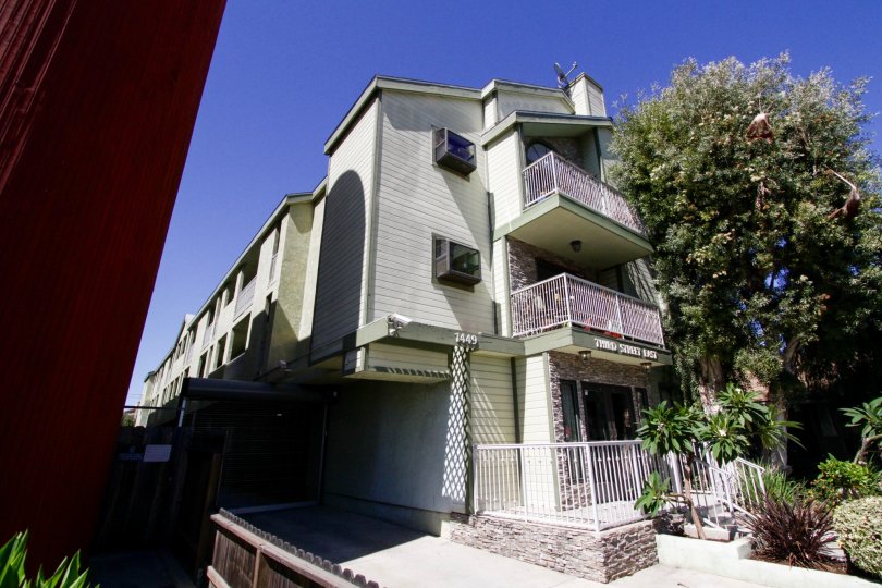 Third Street East Condos, Lofts & Townhomes For Sale | Third Street ...