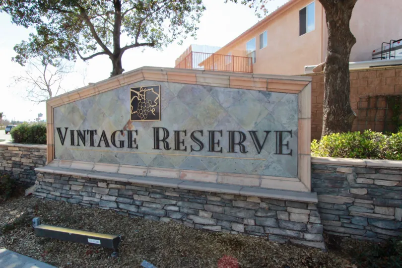 Entrance to Vintage Reserve in Murrieta Ca