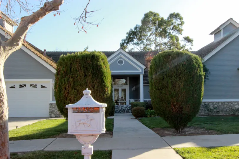 The landscaping at Country Manor Estates is well manicured