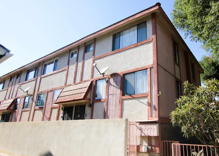 The windows in the building at 129 S Marguerita Ave