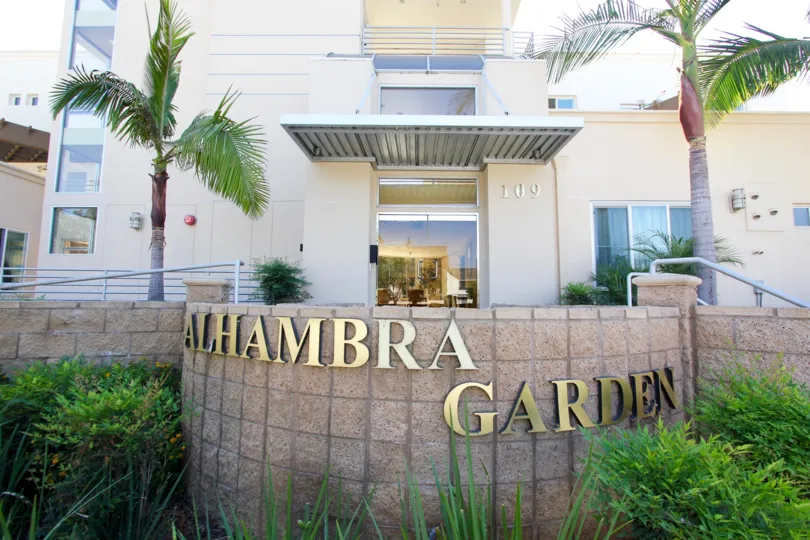 The name of the Alhambra Garden upon entering the property