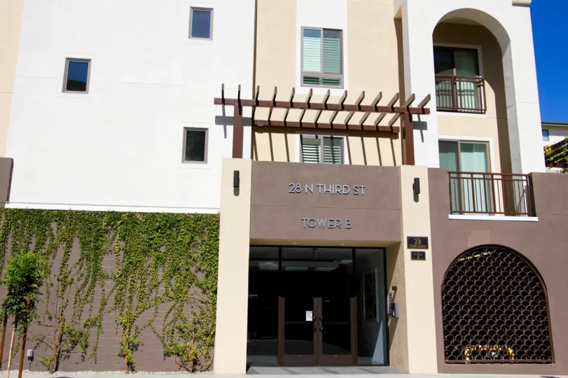 The address for Casita Zen at the entrance