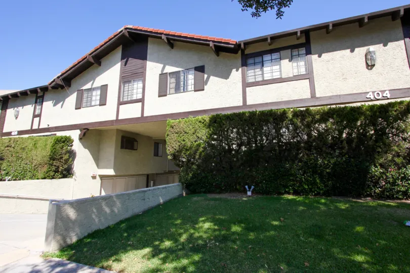 The yard in front of Curtis Townhomes in Alhambra California