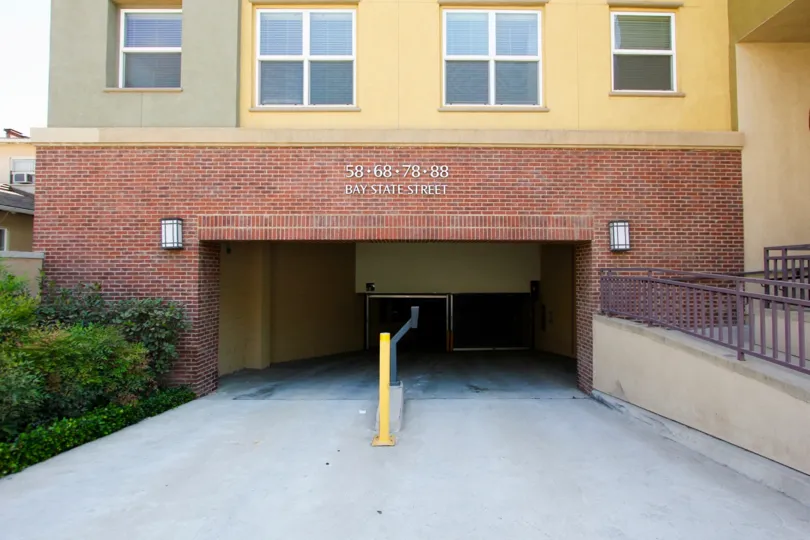 The parking garage for Gateway Walk