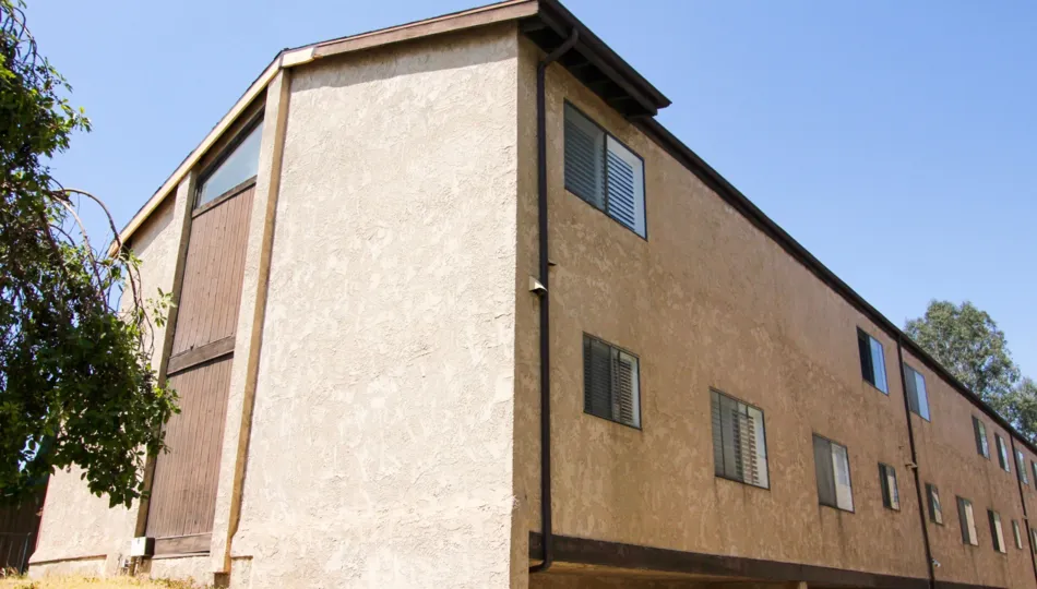 The Palmetto Townhomes building in Alhambra California
