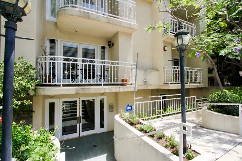 A sunny day at the front part of the 146 S Clark's community in Beverly Center, CA