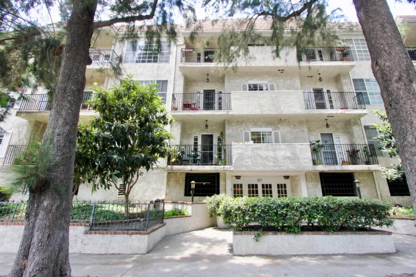 317 s Holt is a beautiful multi level complex with terraces and ample green space