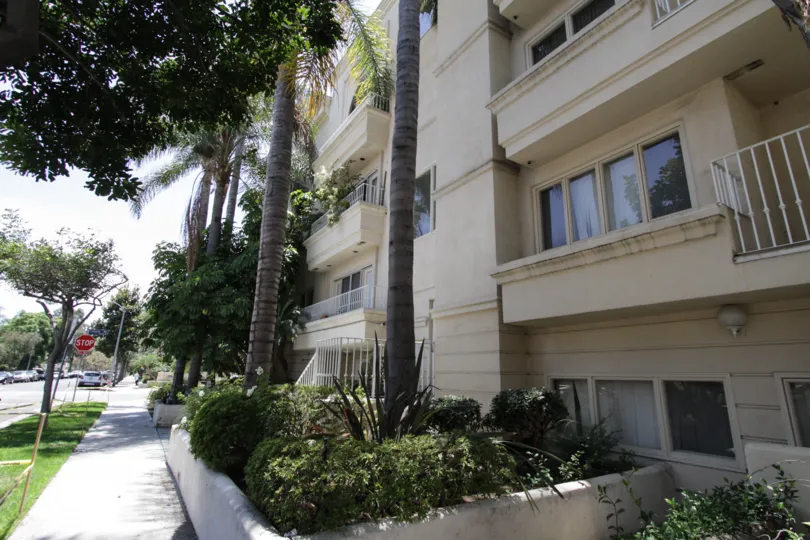 The landscaping at Arnaz Crown in Beverly Center