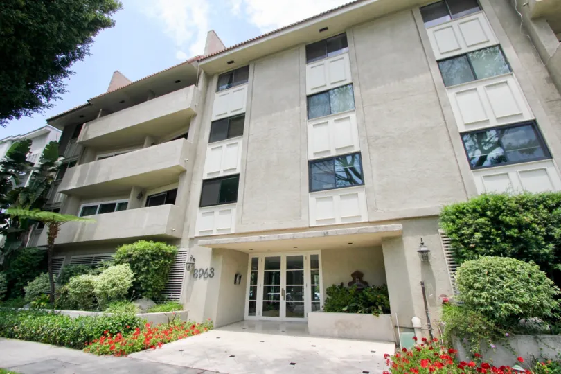 The entrance into Burton Terrace