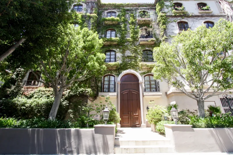 The entryway up to the La Faubourg On Swall