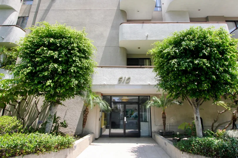Front view and entrance to New Bedford, Beverly Center, California