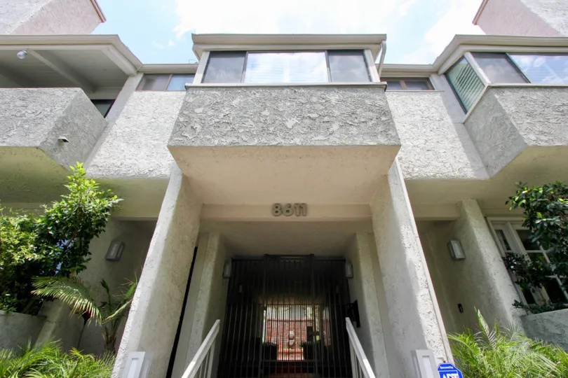 8611 Sherbourne Villas and her majestic entrance, Beverly Center, California