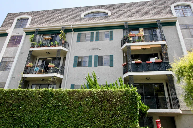 Classy Mansion of the Gregory community, beverly center