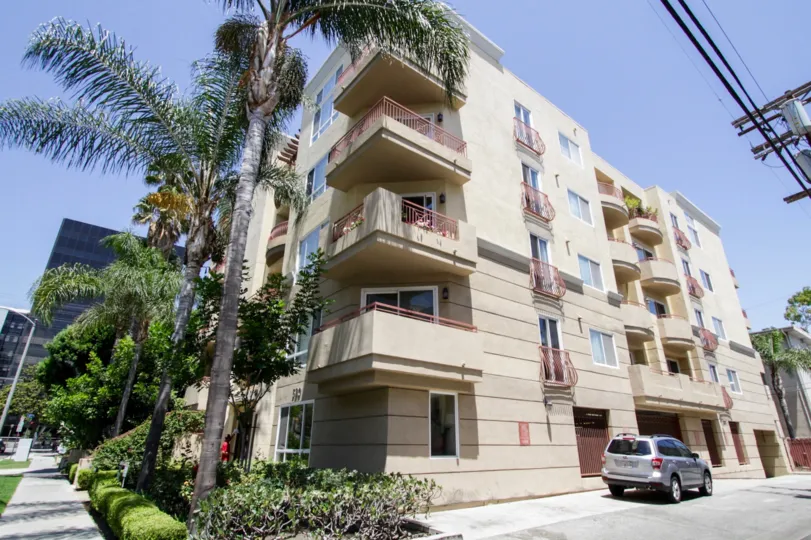 The Willaman Mews building in Beverly Center