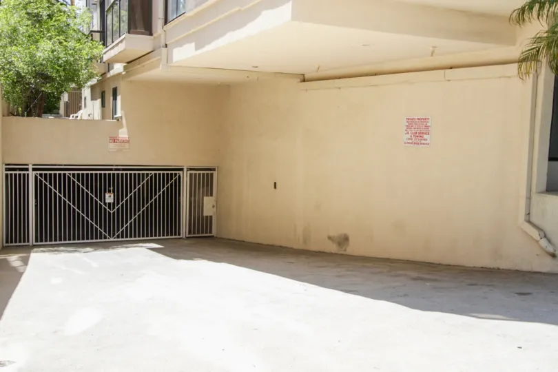 The parking garage for 121 S Canon Dr
