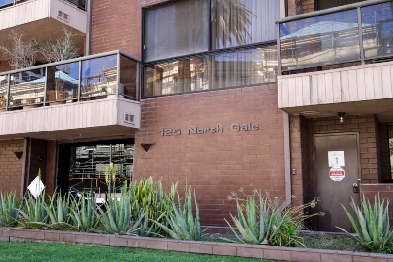 The lettering on the side of 125 N Gale building in Beverly Hills
