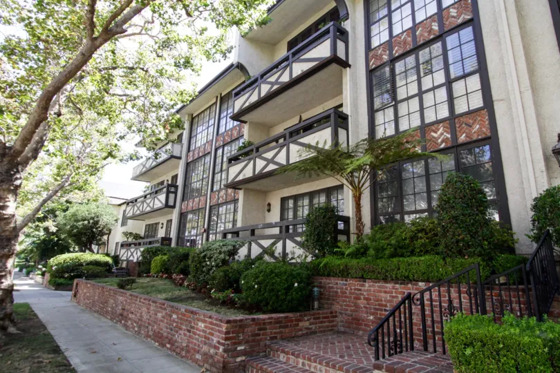 The landscaping around 133 S Oakhurst