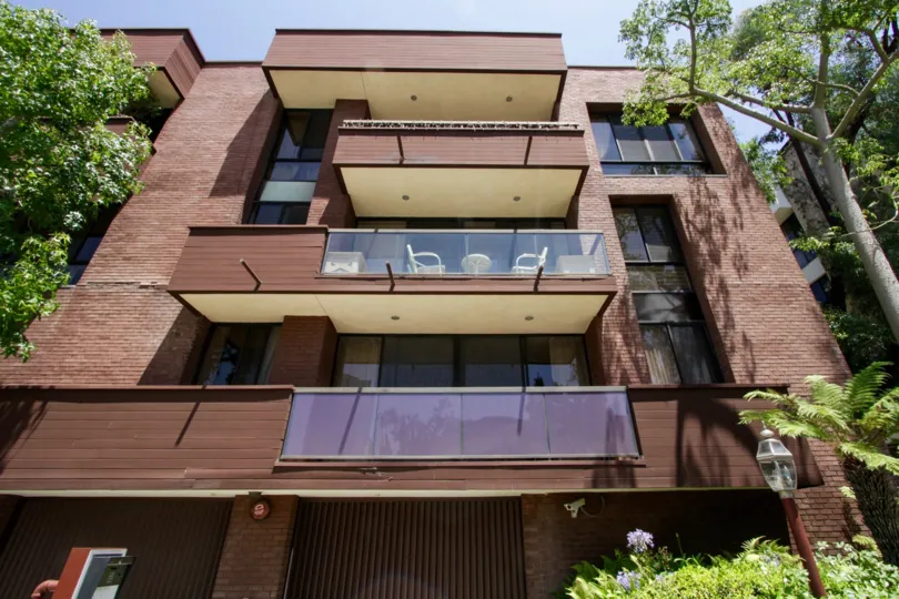 The balconies at 268 S Lasky Dr in Beverly Hills