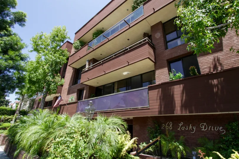 The landscaping seen around 268 S Lasky