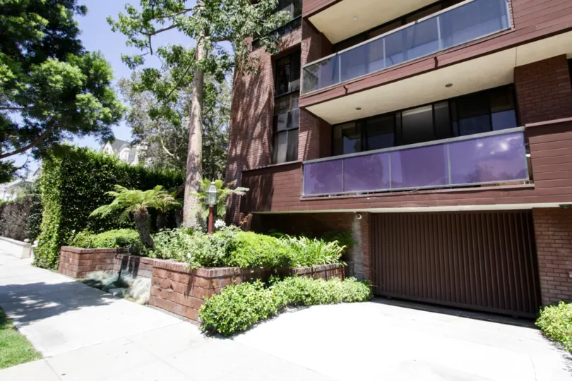The building at 268 S Lasky in Beverly Hills